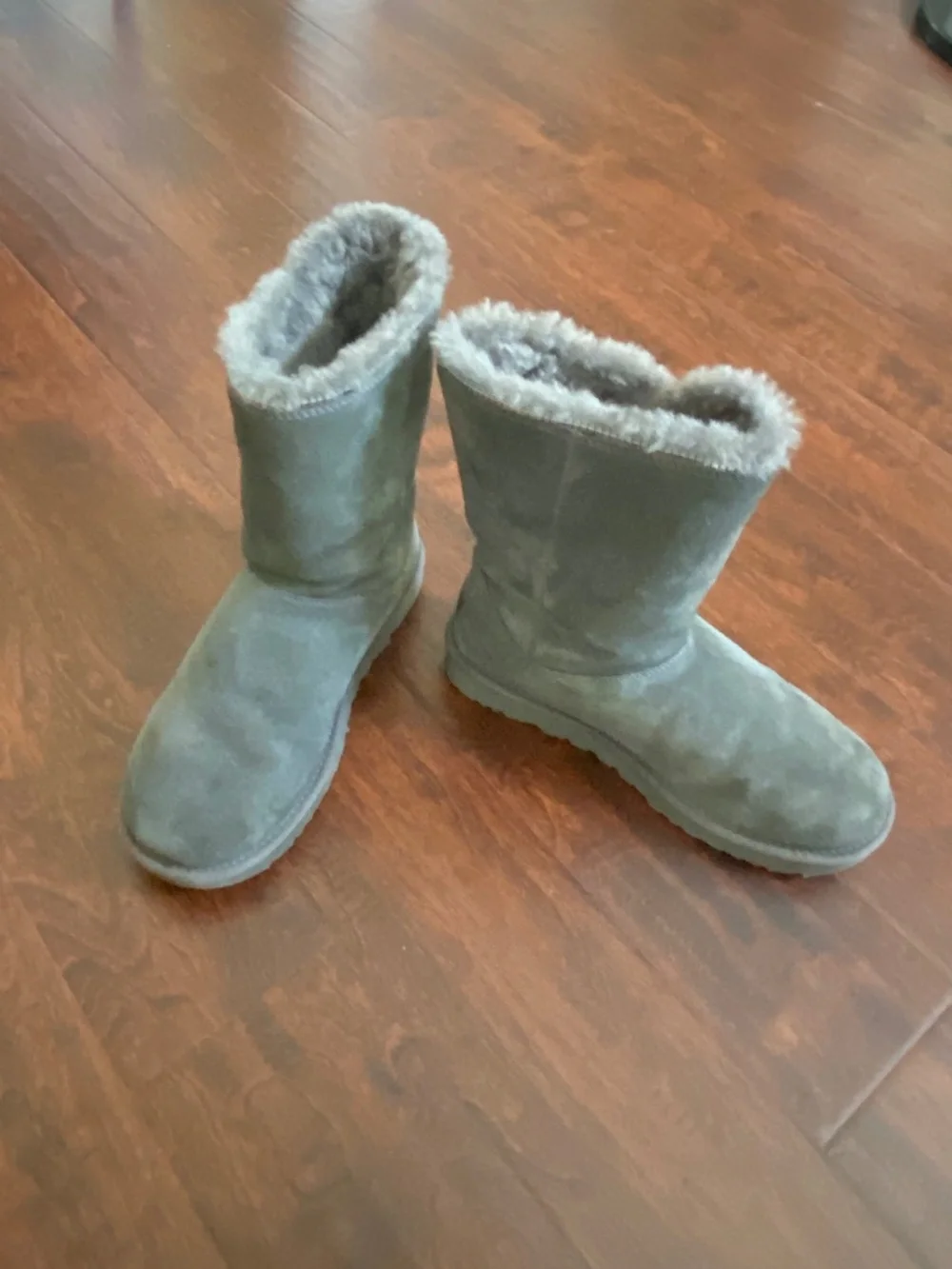 UGG Zipper Sequin Classic Gray Short Boot Size 9
